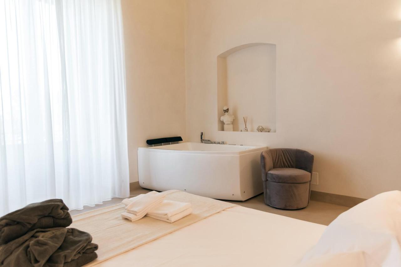 Villa Pesce 1820 Residenza D'Epoca & Spa 카노사디풀리아 외부 사진